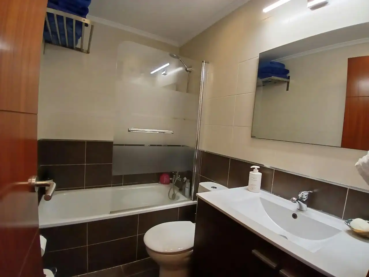 Bathroom of Flat for sale in Castro-Urdiales  with Heating and Furnished