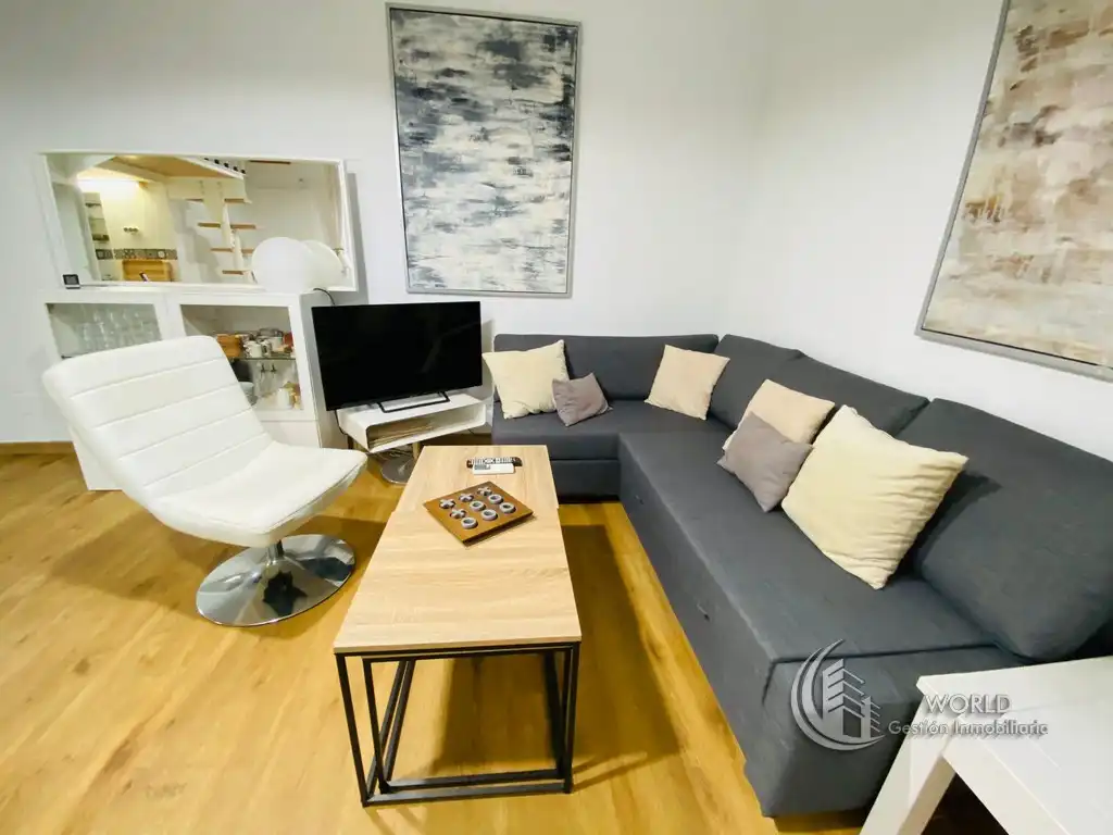 Living room of Duplexes for rent in Madrid  with Air Conditioner, Heating and Furnished