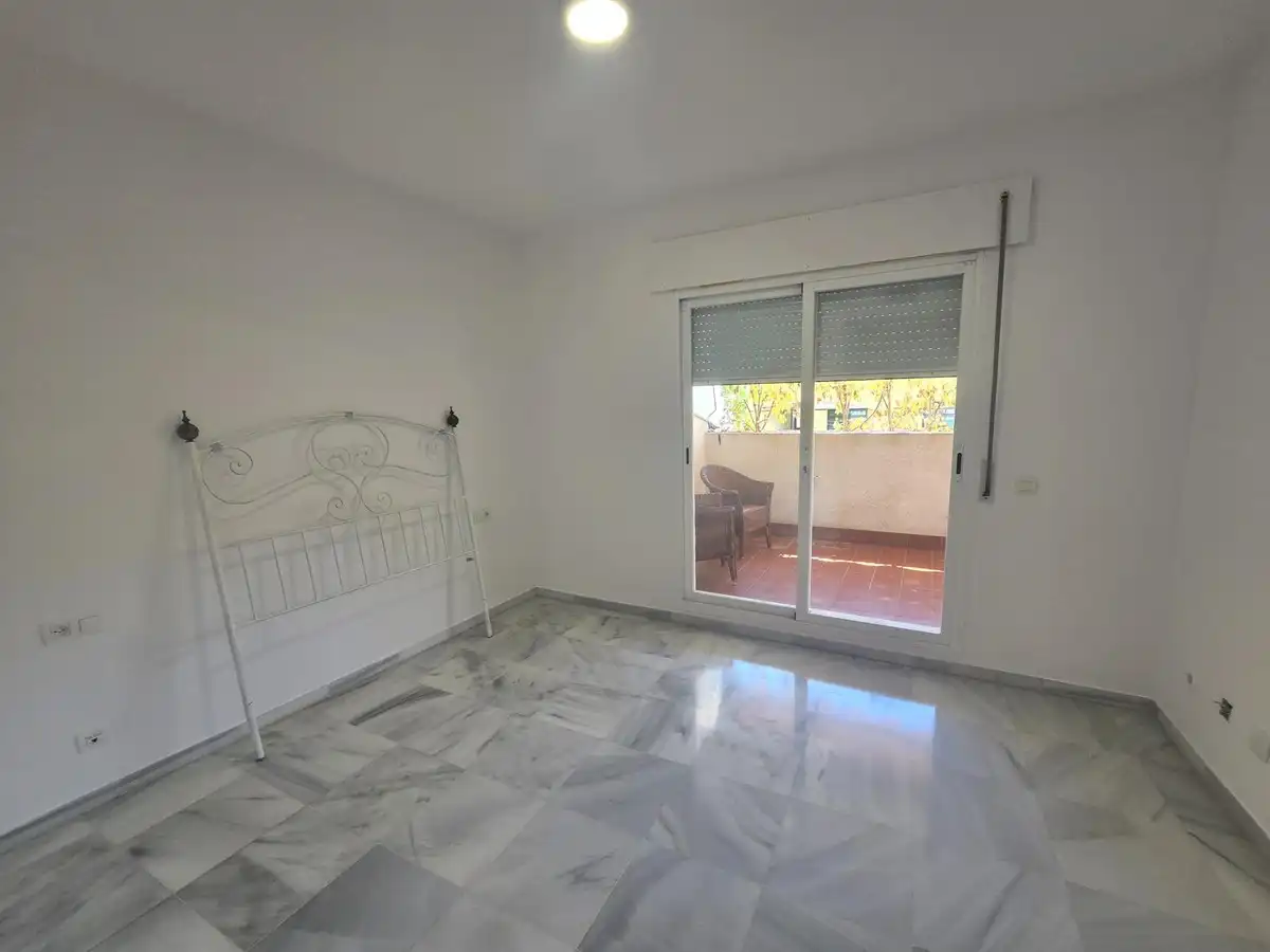Dormitori de Apartament en venda en Benalmádena amb Aire condicionat, Calefacció i Jardí privat