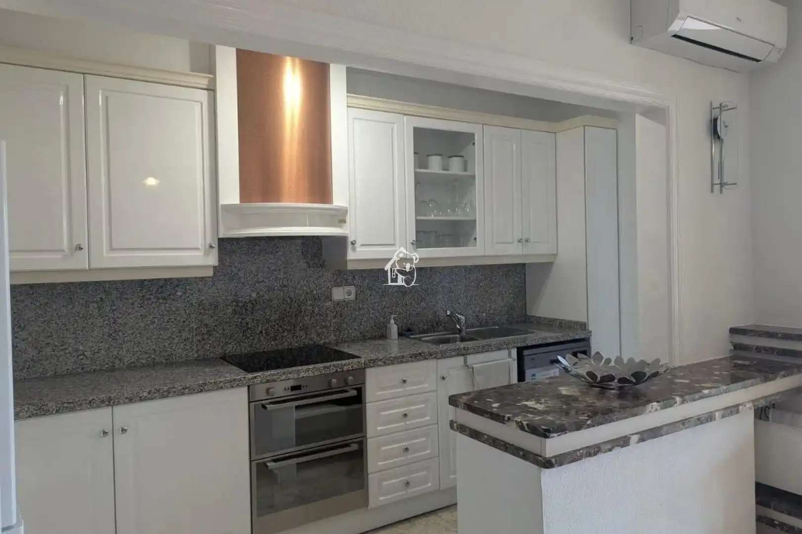 Kitchen of Ground floor for rent in Orihuela  with Air Conditioner, Private garden and Terrace
