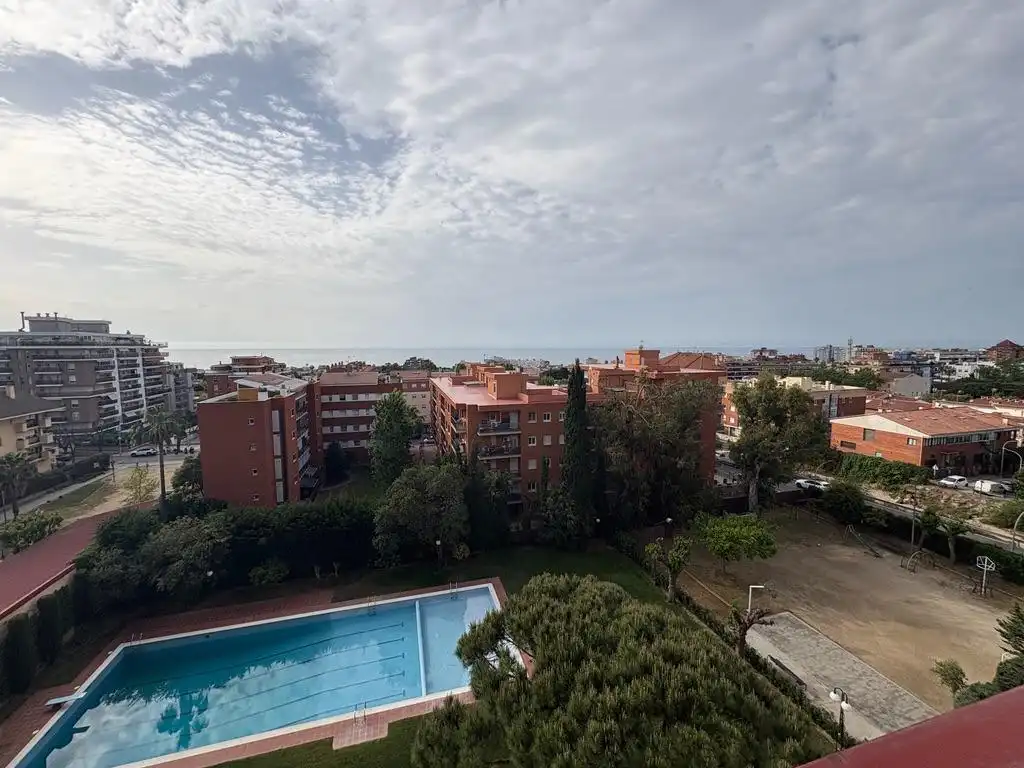 Habitación de Piso en venta en Vilassar de Mar con Calefacción, Terraza y Balcón