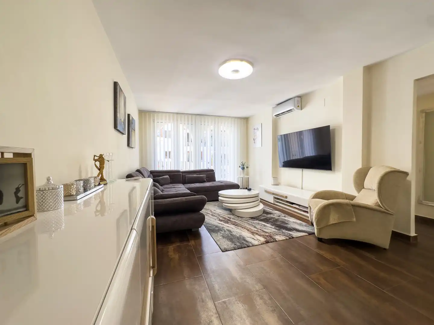 Living room of Apartments for sale in Manilva  with Air Conditioner, Terrace and Furnished