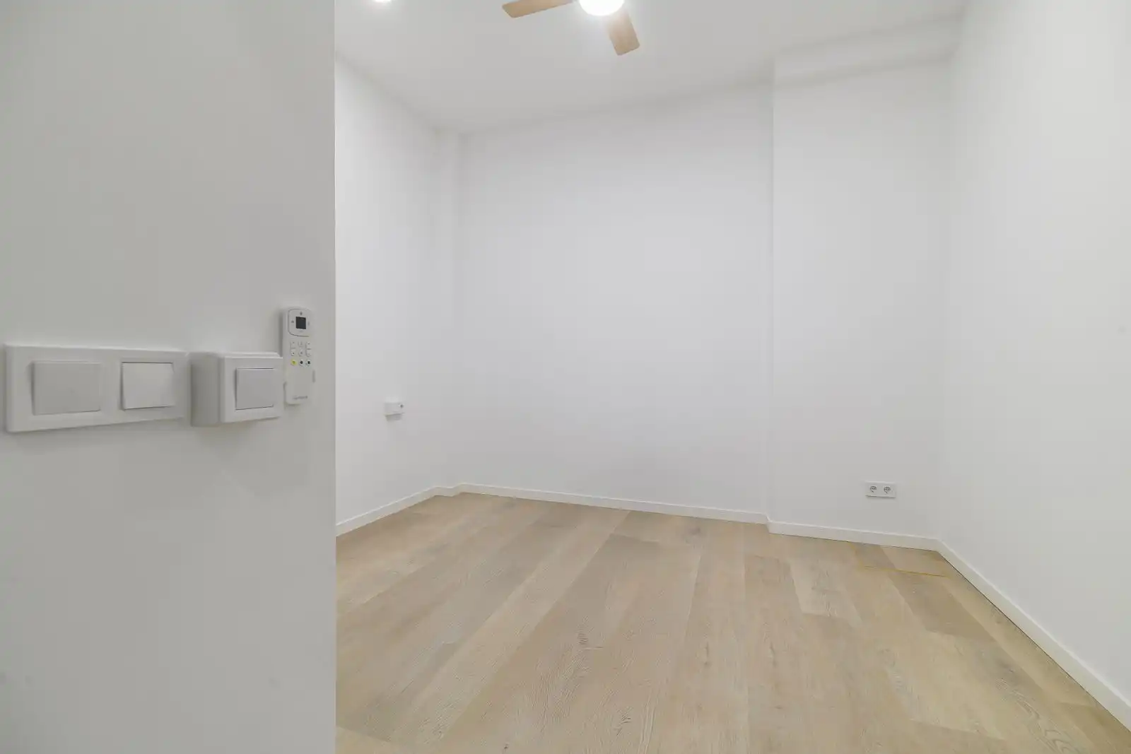 Estudi en venda en Viladecans amb Parquet, Moblat i Forn