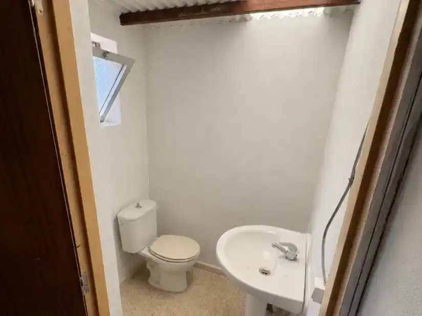 Baño de Piso en venta en Carretera de Sevilla - Los Montitos