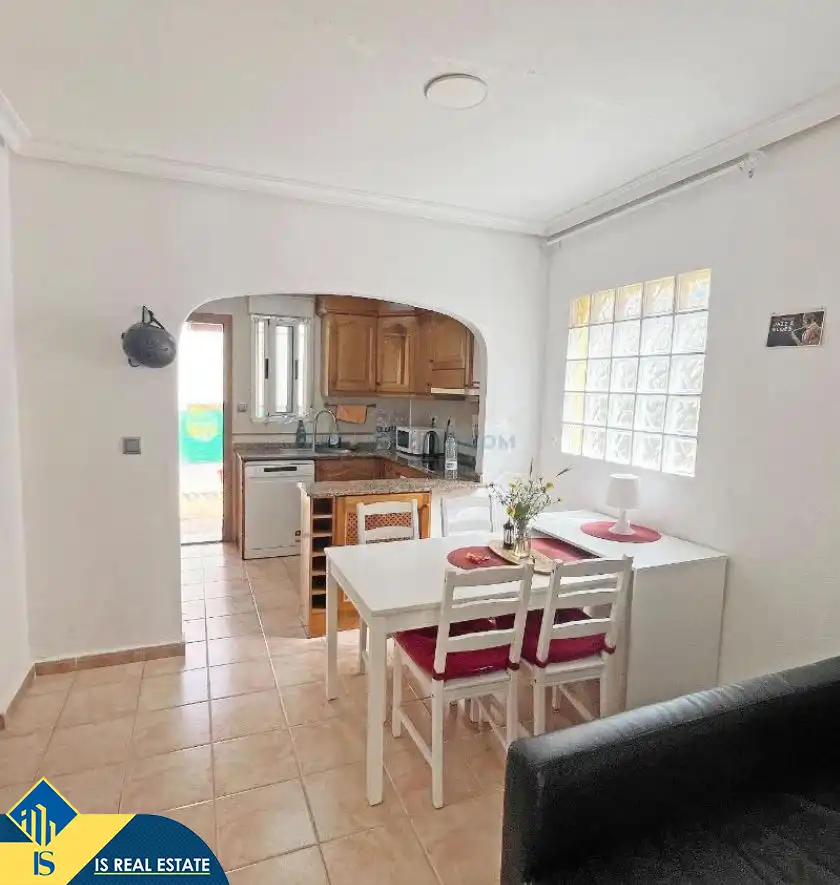 Bungalow con piscina in vendita a El Edén, imagen 2