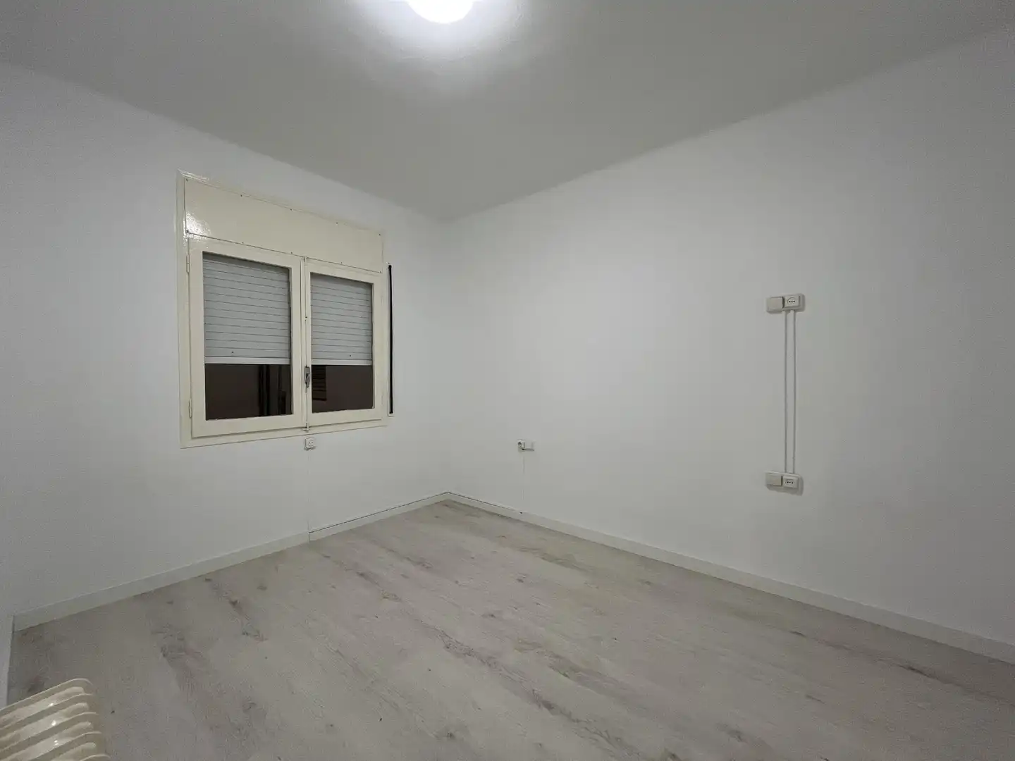 Schlafzimmer von Wohnung zum Verkauf in Girona mit Heizung und Parkett