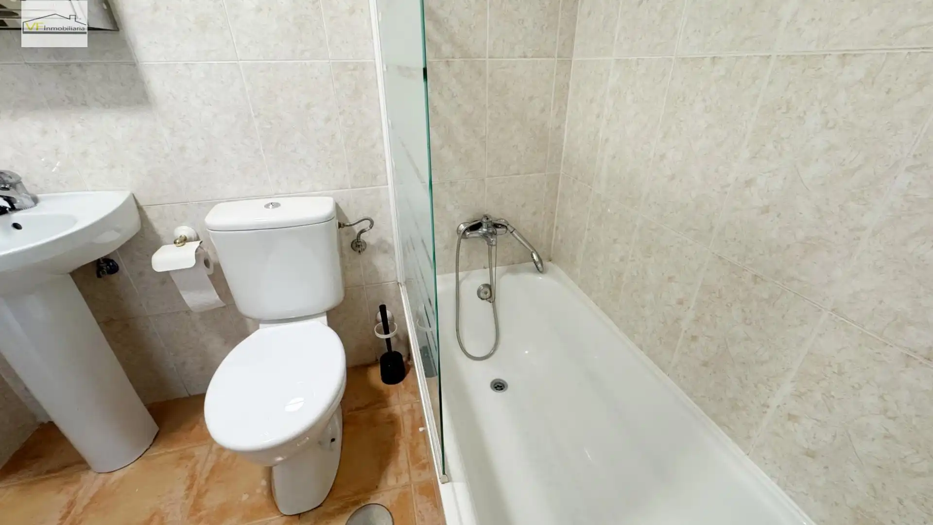 Bany de Pis de lloguer en Rincón de la Victoria amb Terrassa i Piscina comunitària