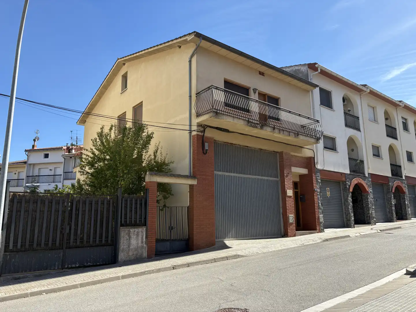 Casa pareada con terraza en venta en Centelles - CL GALEJADORS