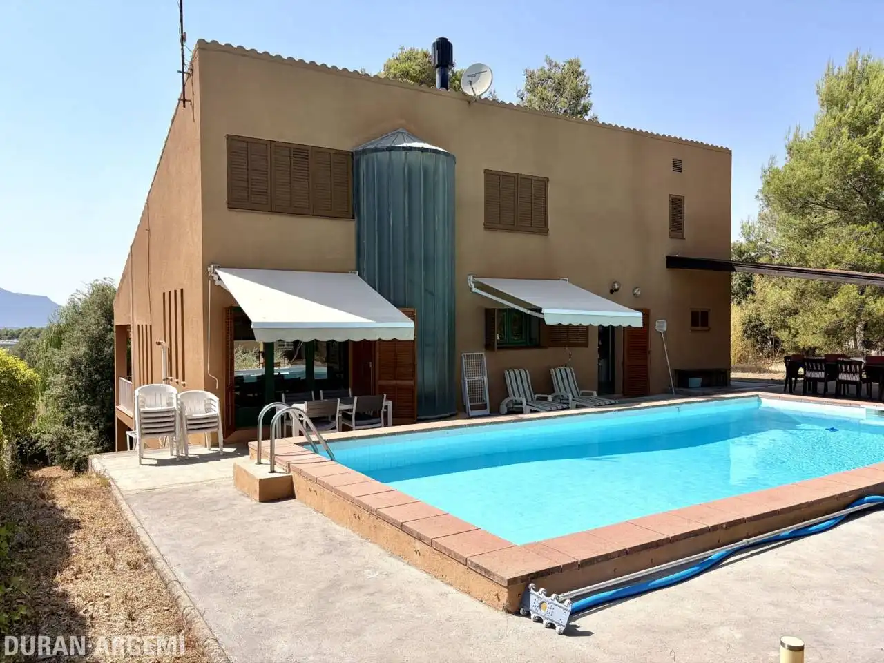 Casa amb piscina en venda a Calle Josep Trueta, imagen 2