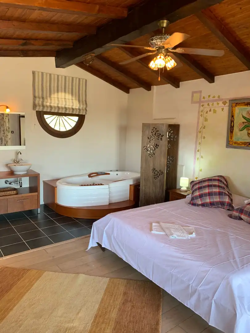 Habitación de Casa o chalet en venta en Torrox con Jardín privado, Terraza y Piscina
