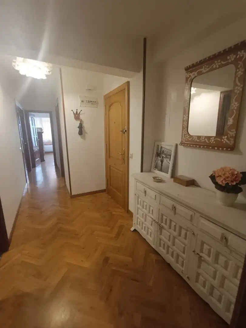 Piso de alquiler en A Coruña Capital  con Calefacción y Amueblado
