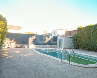 Piscina de Casa o xalet en venda en Llinars del Vallès