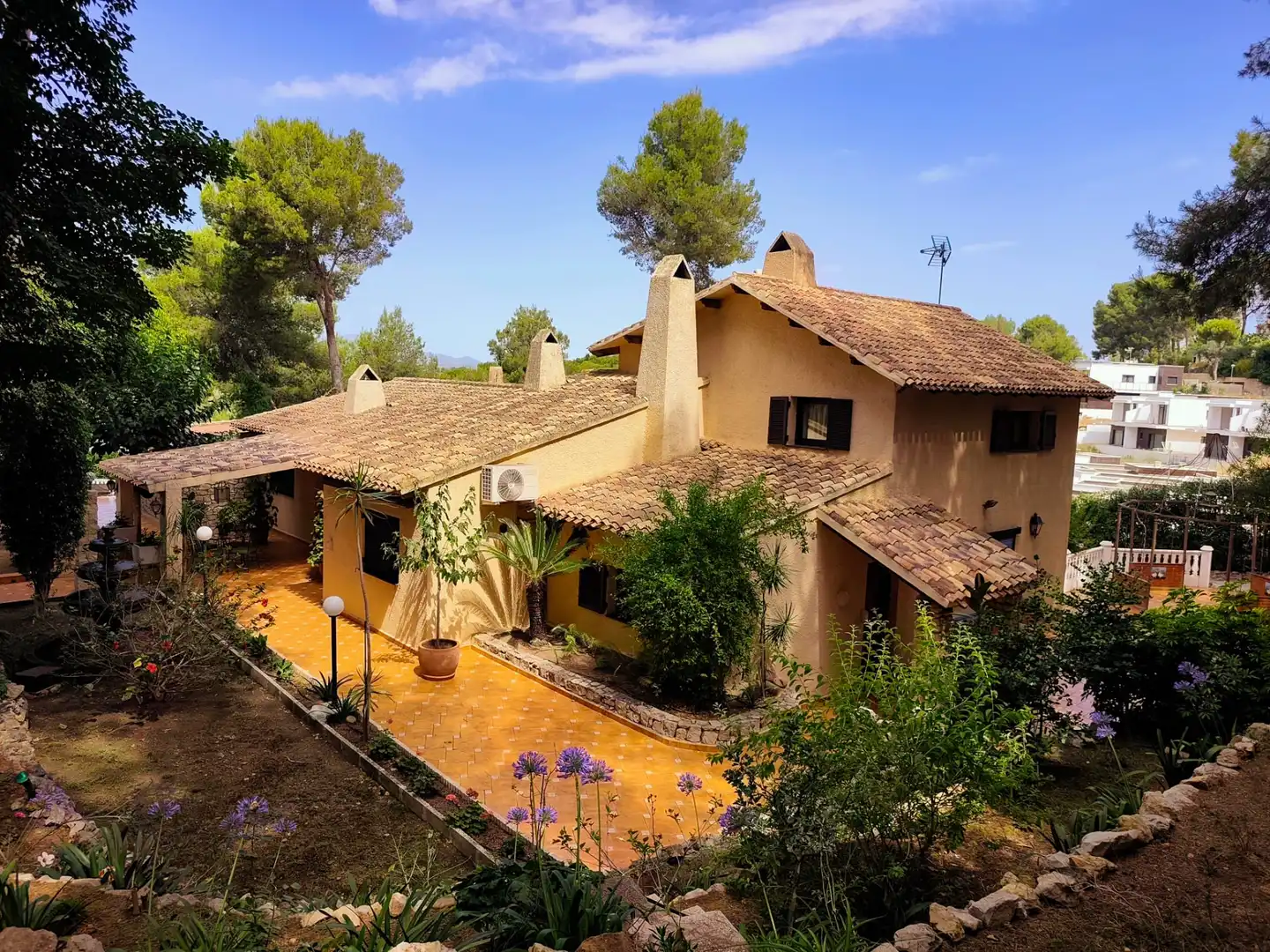 Chalet con terraza en venta en El Bosque