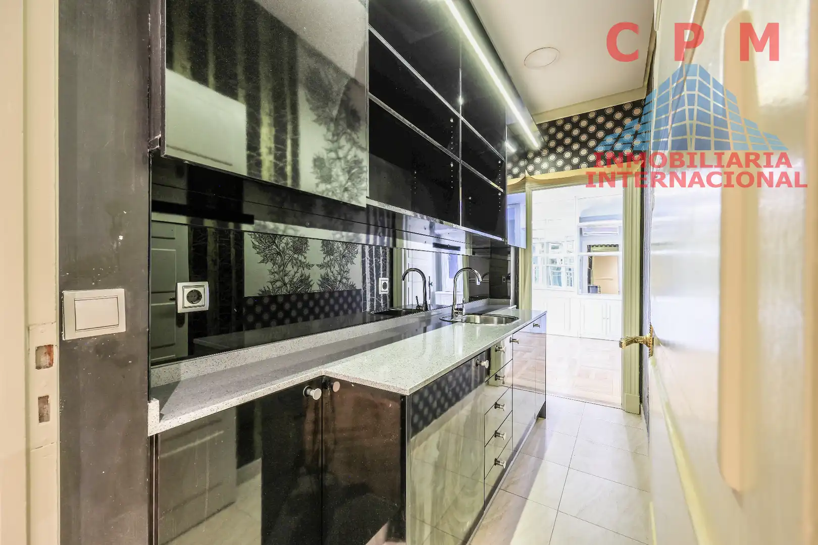 Kitchen of Flat for rent in Madrid  with Air Conditioner, Heating and Parquet flooring