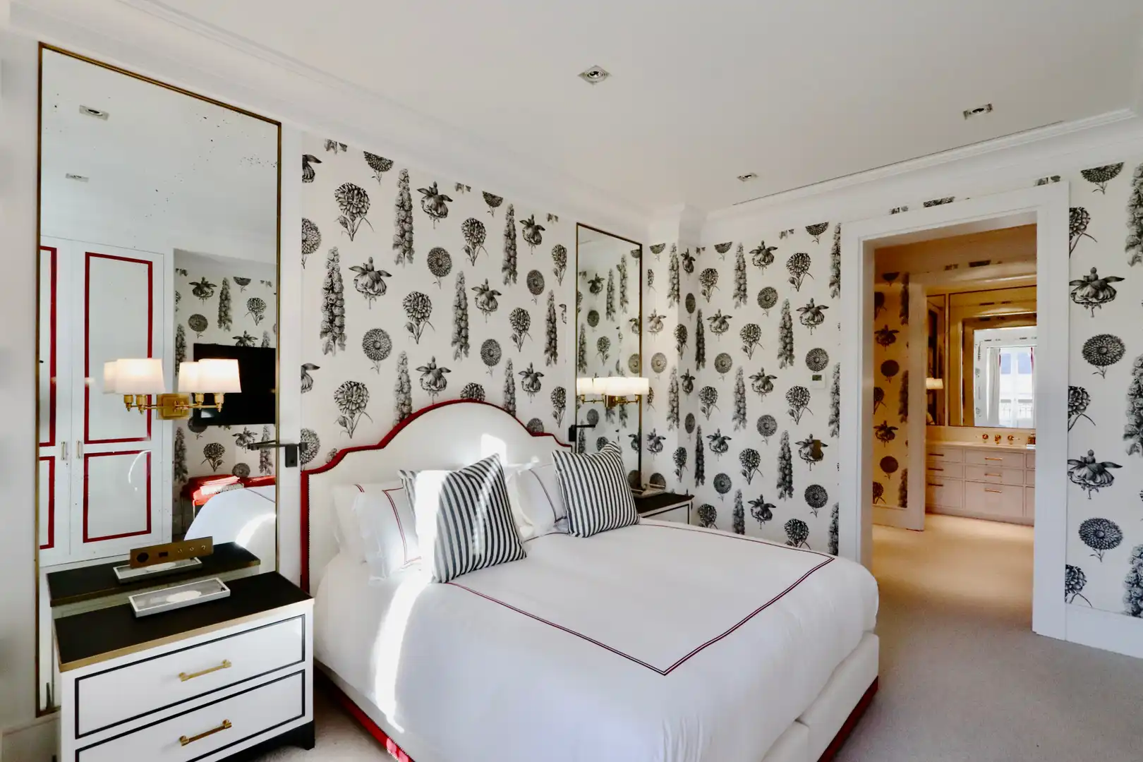 Bedroom of Flat for sale in Madrid  with Air Conditioner, Heating and Storage room