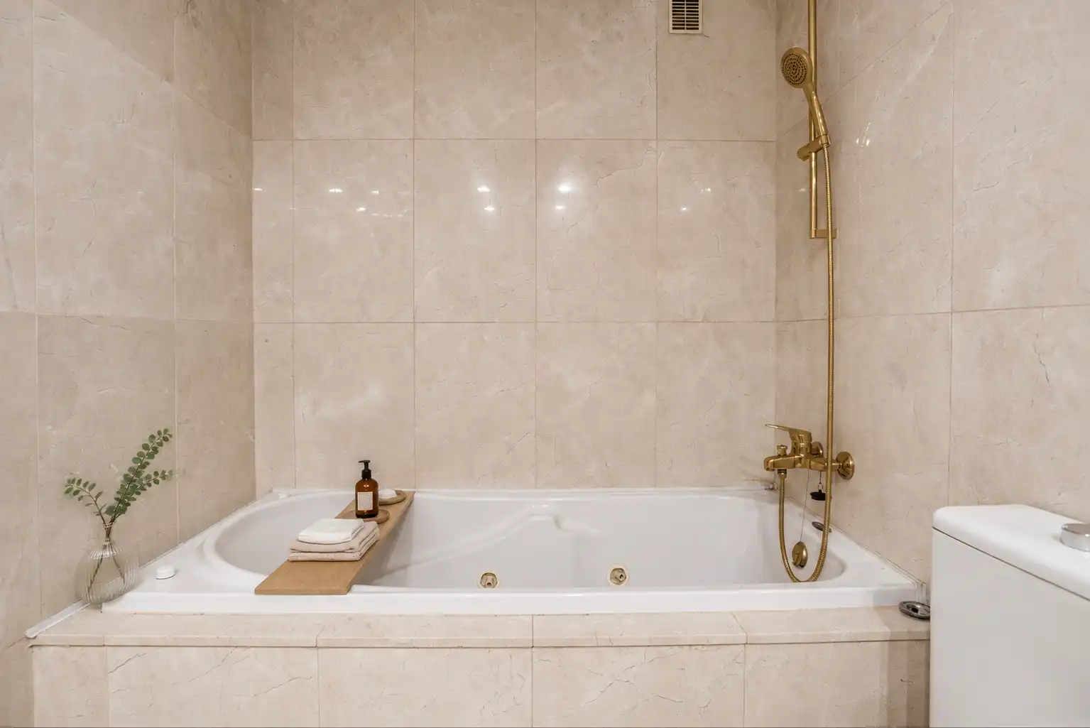 Baño de Ático en venta en Pozuelo de Alarcón con Aire acondicionado, Calefacción y Terraza