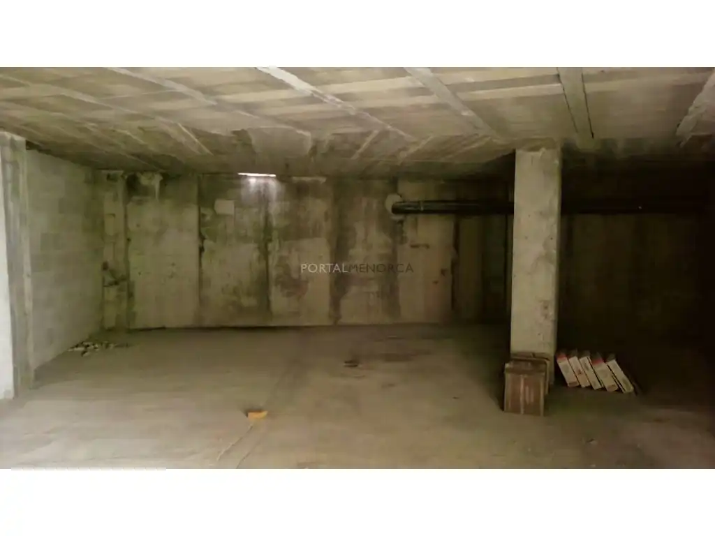 Commercial properties for sale in Maó - Mahón