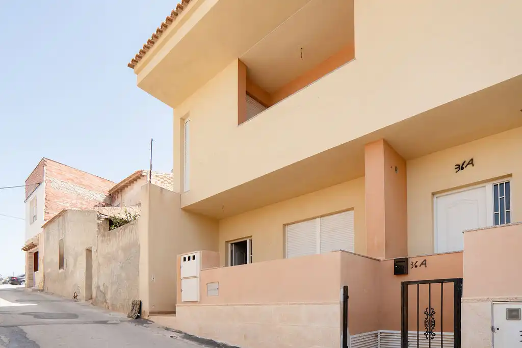 Casa pareada en venta en C/ Atalayas