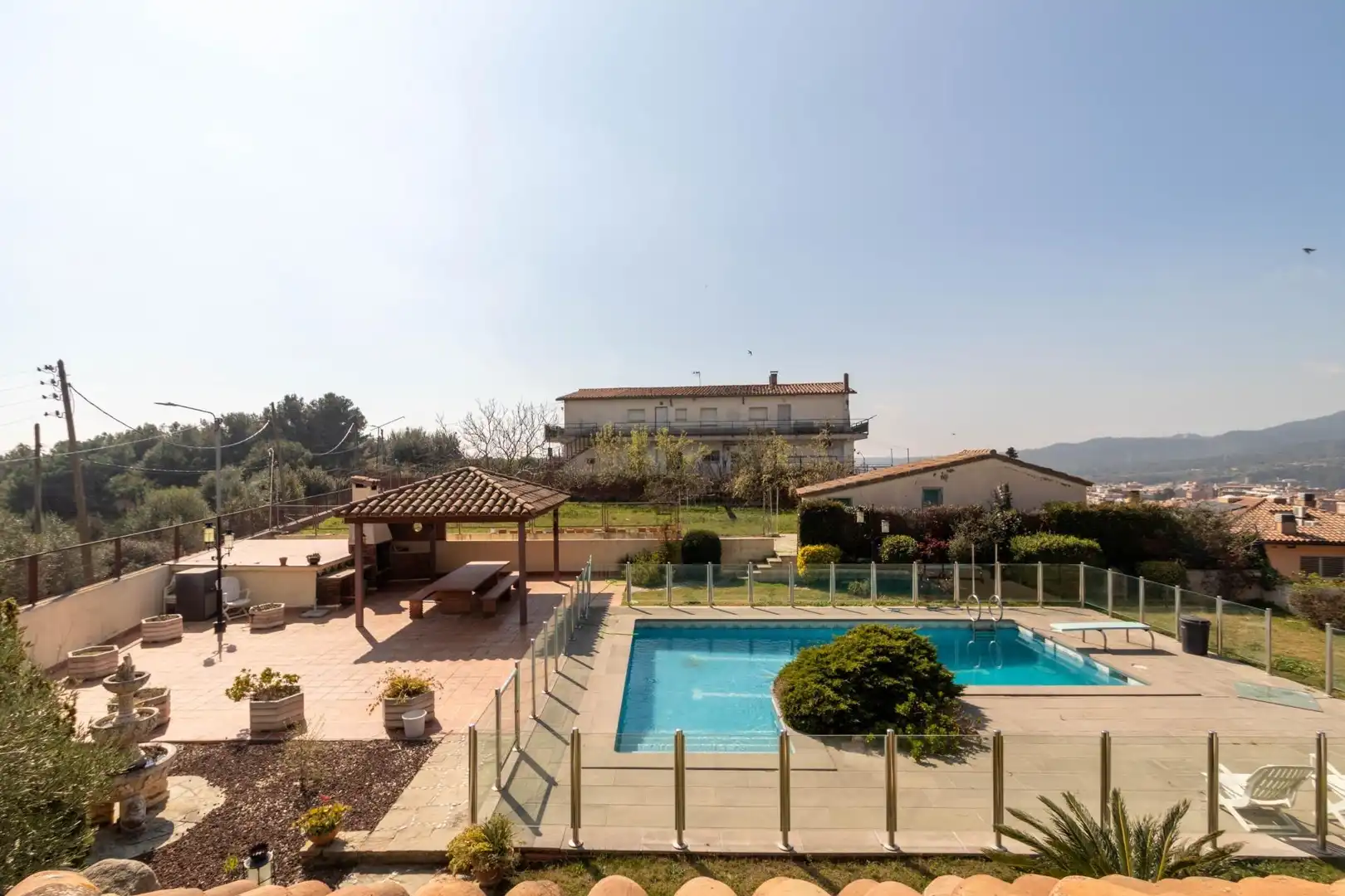 Piscina de Casa o xalet en venda en Castellar del Vallès amb Jardí privat i Piscina
