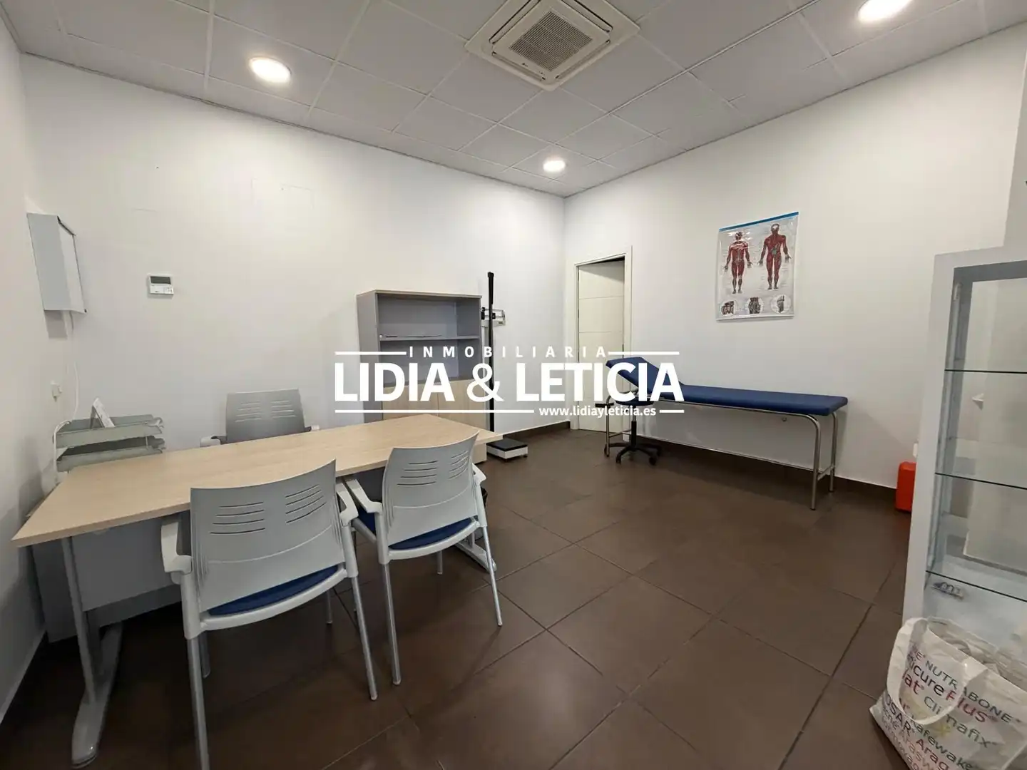 Gewerbefläche zum Verkauf in Nueva Alcalá, imagen 2