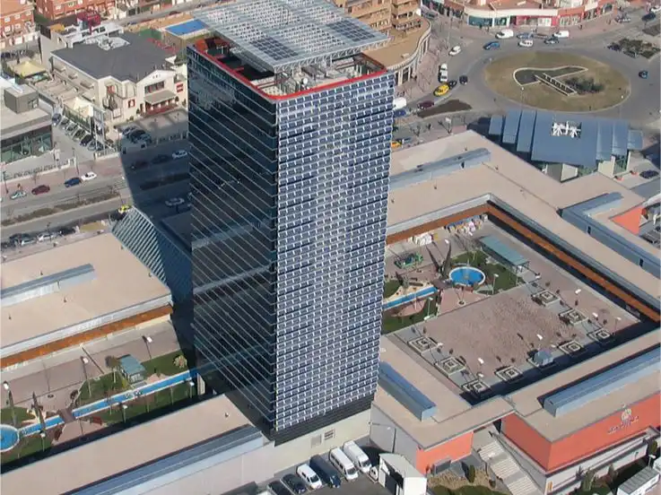 Gewerbefläche zum Verkauf in Avenida Juan Carlos I 13