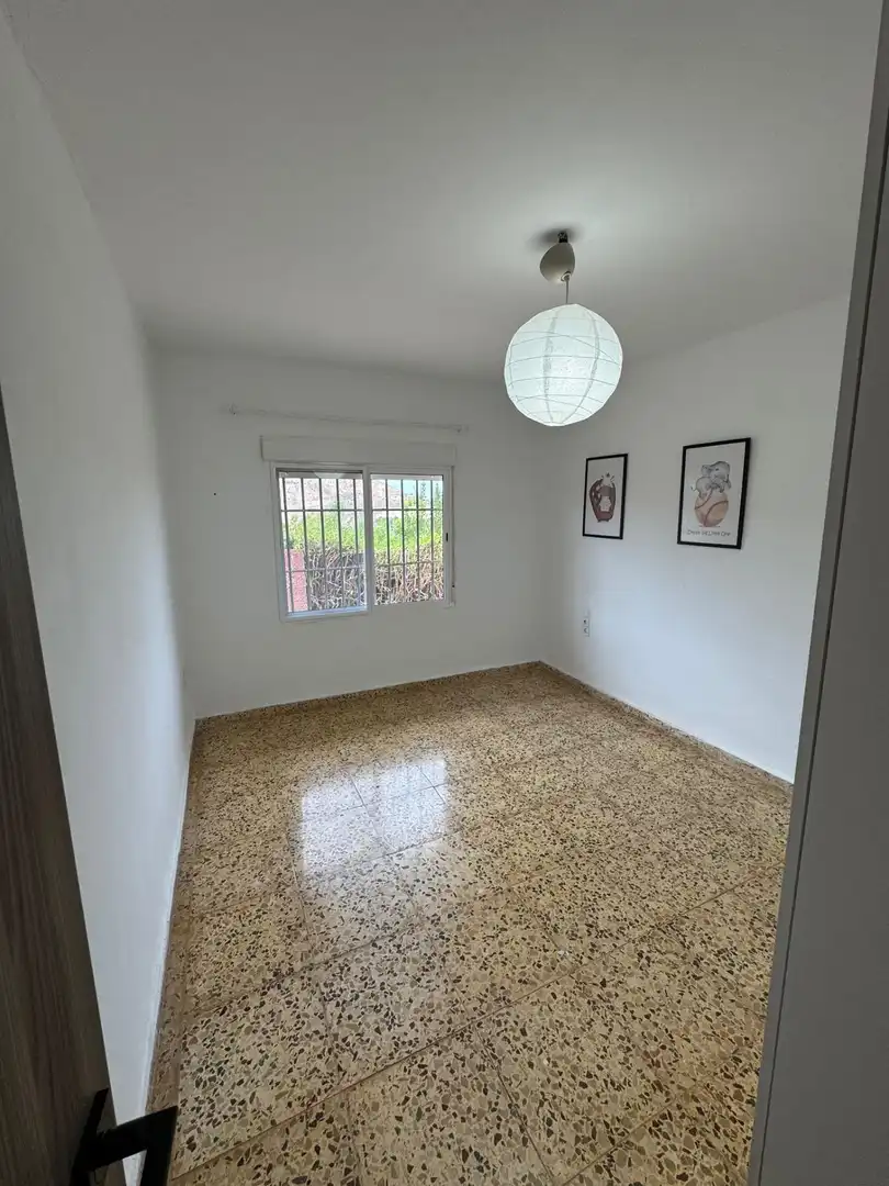 Habitación de Casa o chalet en venta en Torrent con Aire acondicionado, Jardín privado y Terraza
