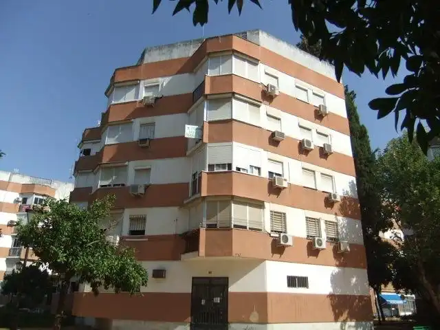 Vista exterior de Piso en venta en Sevilla con Aire acondicionado y Terraza