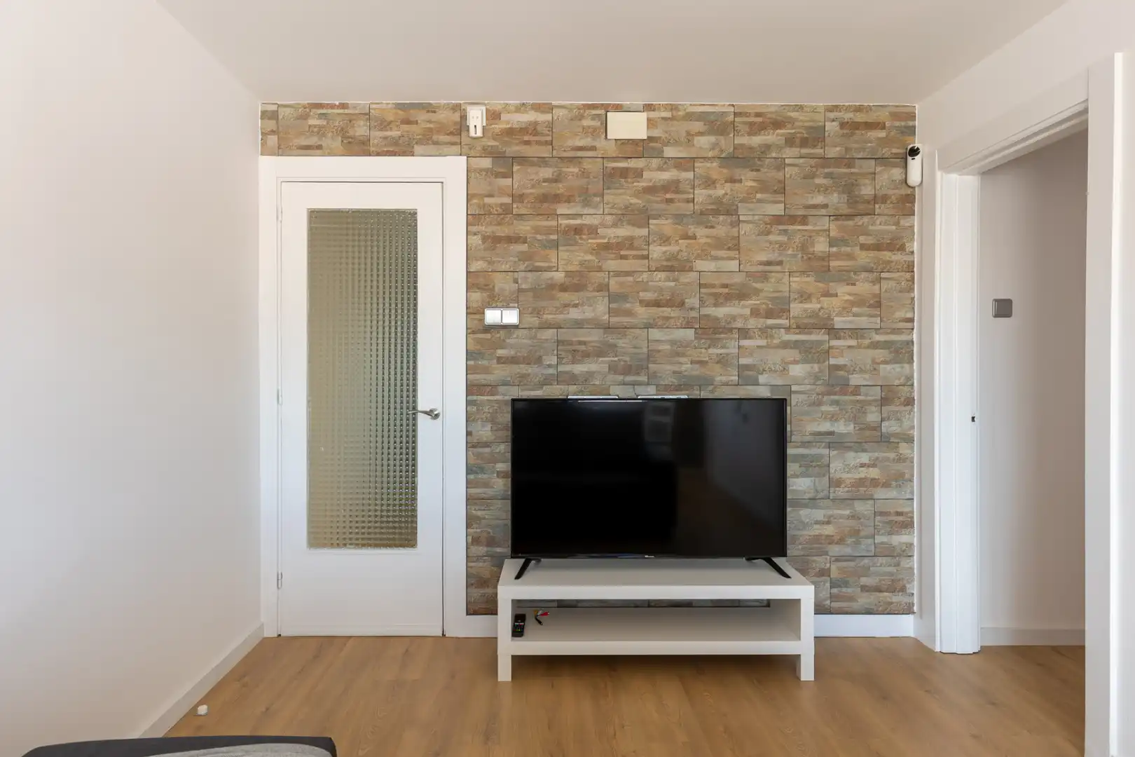 Living room of Flat for rent in Terrassa  with Air Conditioner, Heating and Parquet flooring