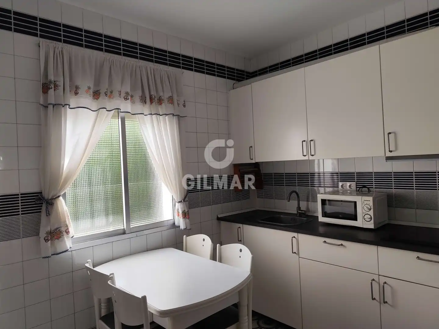 Cocina de Piso de alquiler en  Sevilla Capital con Trastero y Amueblado