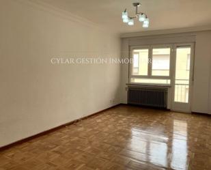 Living room of Flat to rent in Salamanca Capital  with Heating, Parquet flooring and Terrace