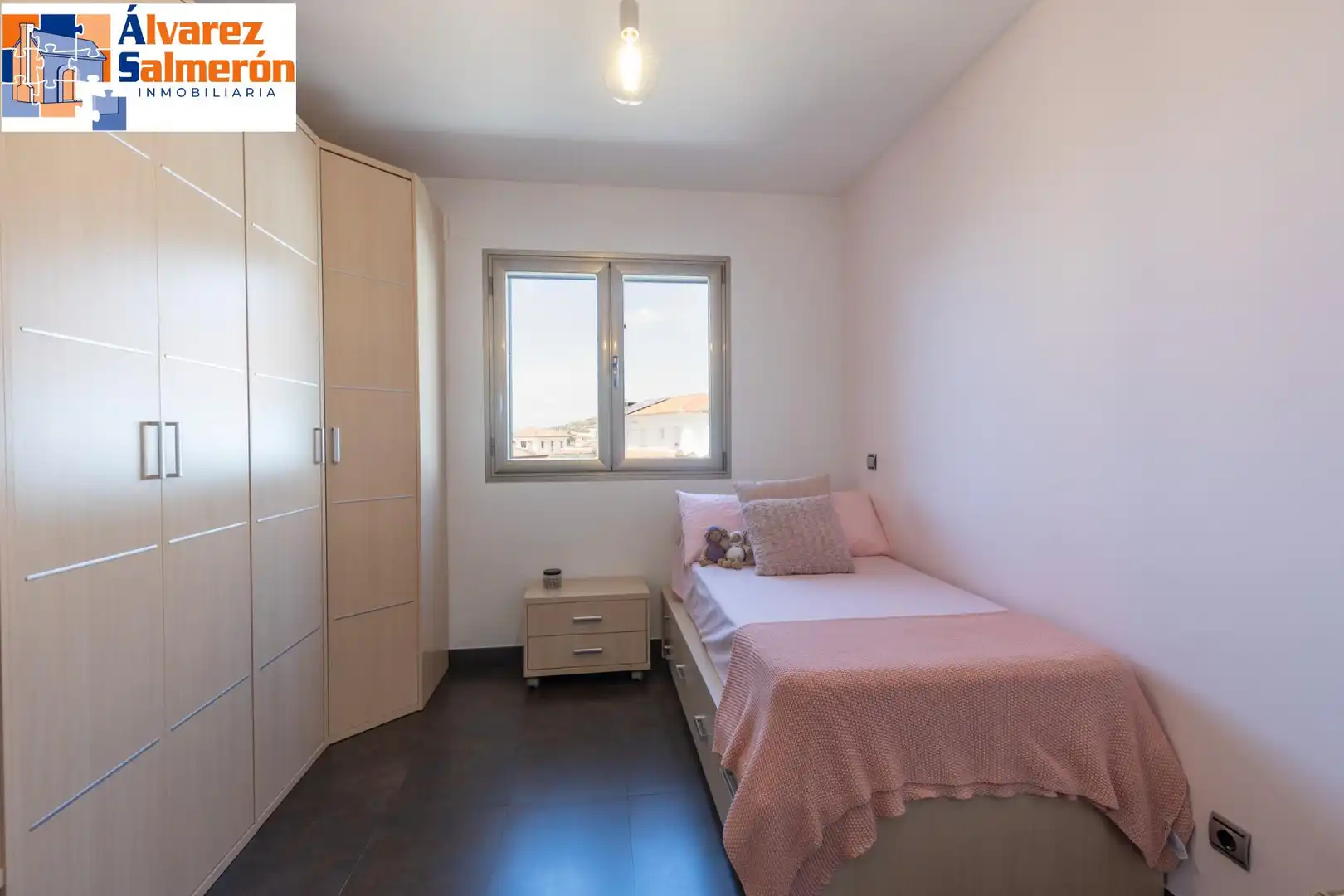 Schlafzimmer von Haus oder Chalet zum Verkauf in Alfacar mit Heizung und Schwimmbad