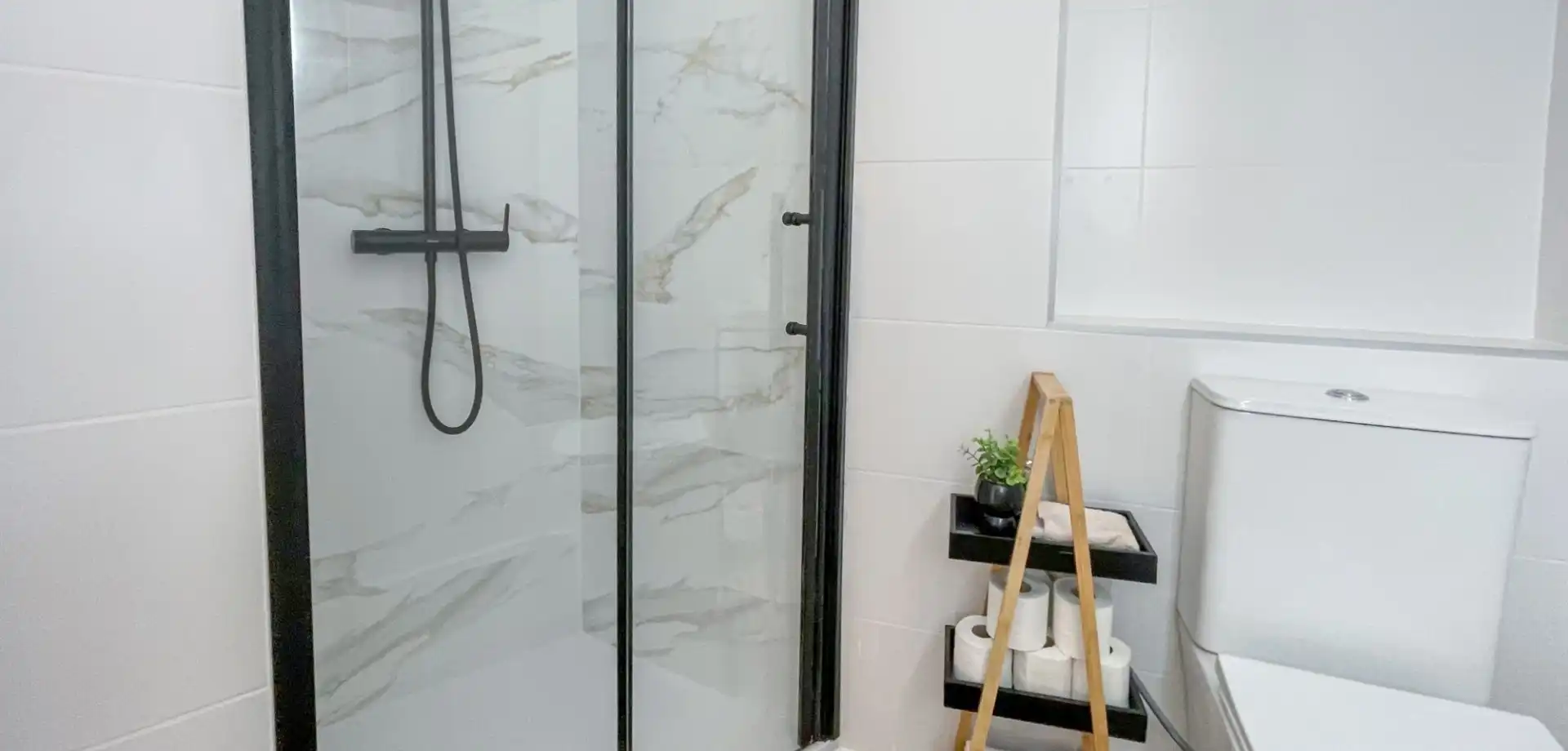 Bathroom of Apartments for sale in Orihuela  with Parquet flooring, Terrace and Balcony