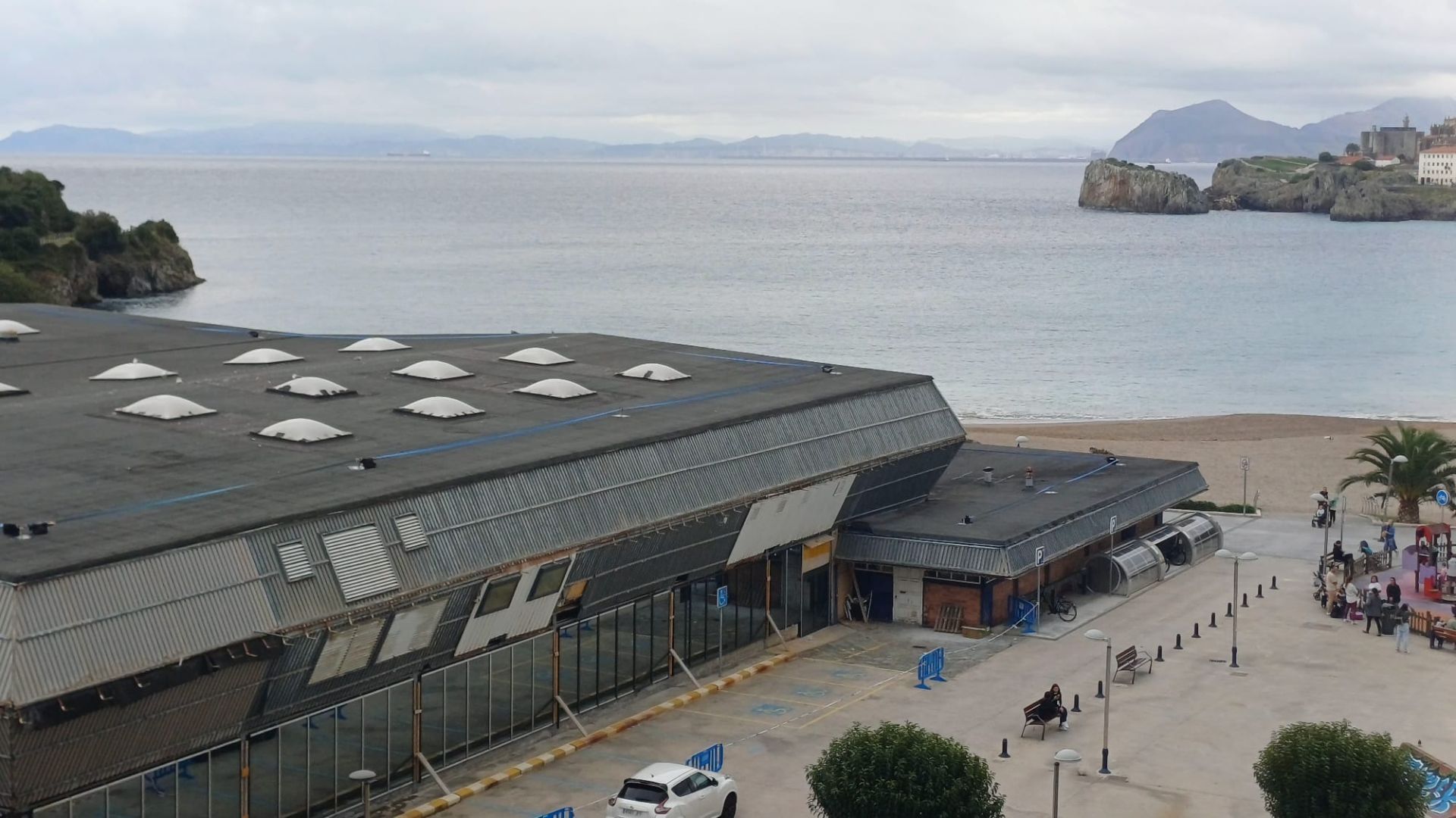 Vista exterior de Pis en venda en Castro-Urdiales amb Calefacció i Moblat