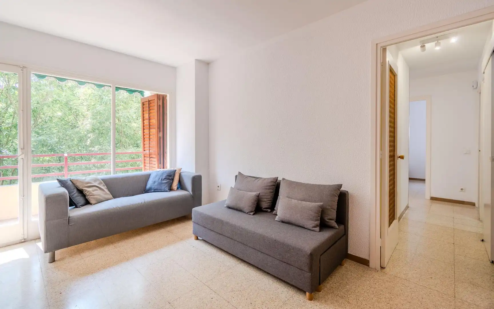 Living room of Flat for rent in Girona
