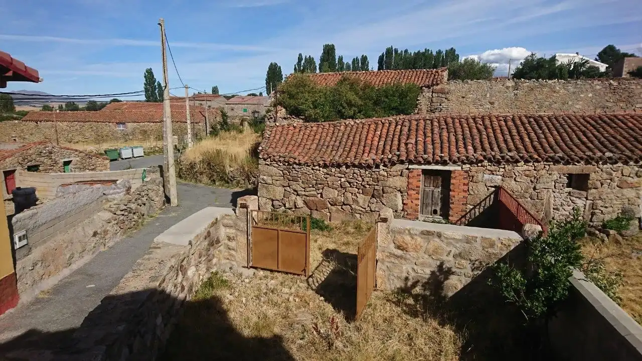 Vista exterior de Finca rústica en venta en San Martín de la Vega del Alberche con Amueblado
