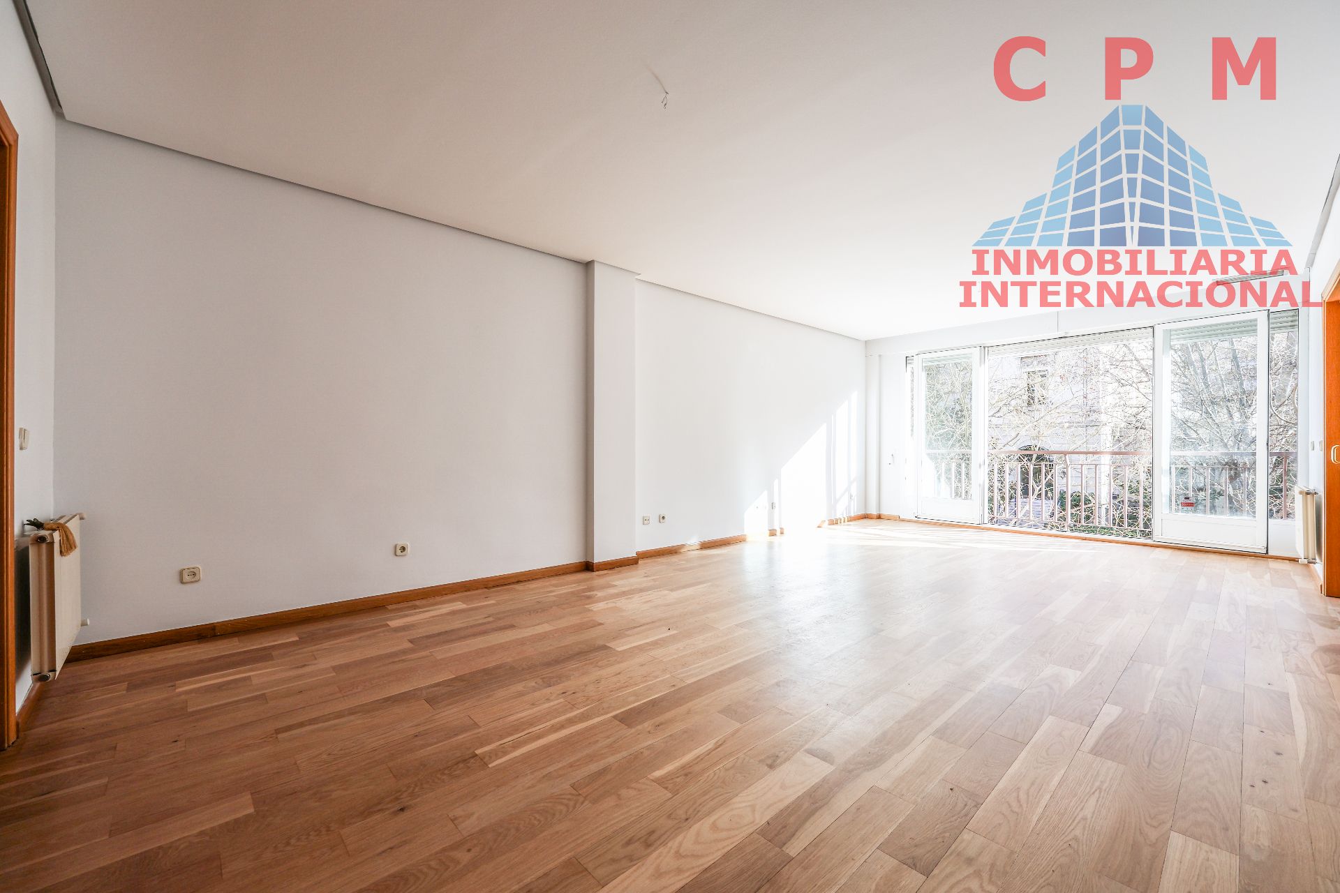 Sala d'estar de Pis de lloguer en  Madrid Capital amb Aire condicionat, Calefacció i Parquet