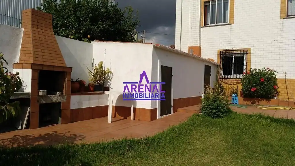 Jardí de Casa o xalet en venda en A Pobra do Caramiñal amb Calefacció, Jardí privat i Terrassa