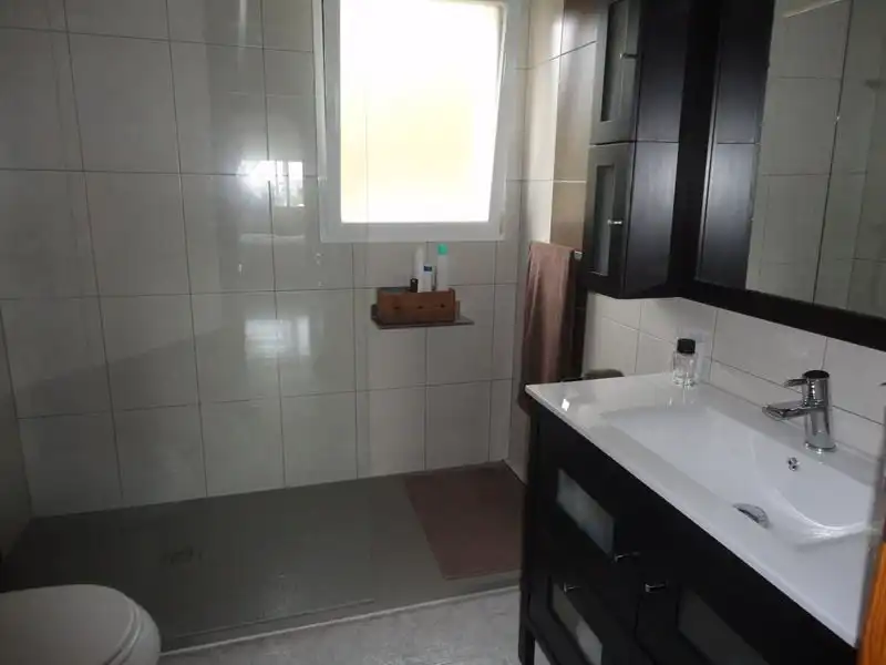 Baño de Finca rústica en venta en La Nucia con Aire acondicionado, Jardín privado y Terraza