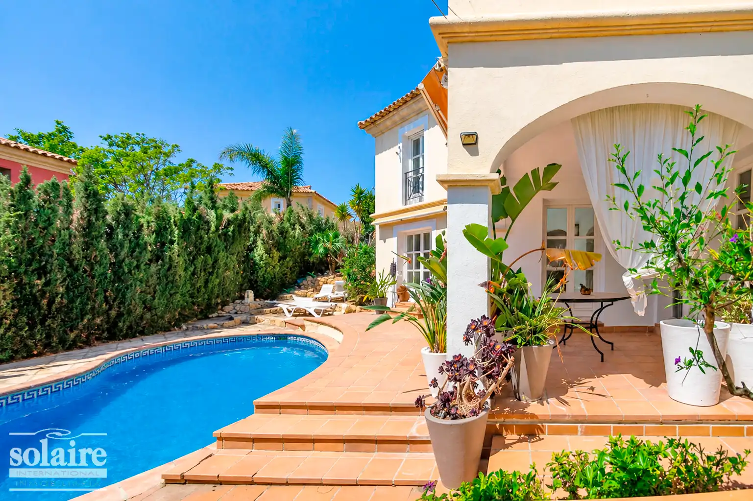 Vista exterior de Casa o chalet en venta en Finestrat con Aire acondicionado, Jardín privado y Terraza