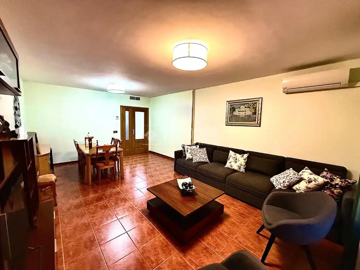 Sala de estar de Casa adosada en venta en Lominchar con Aire acondicionado, Calefacción y Jardín privado