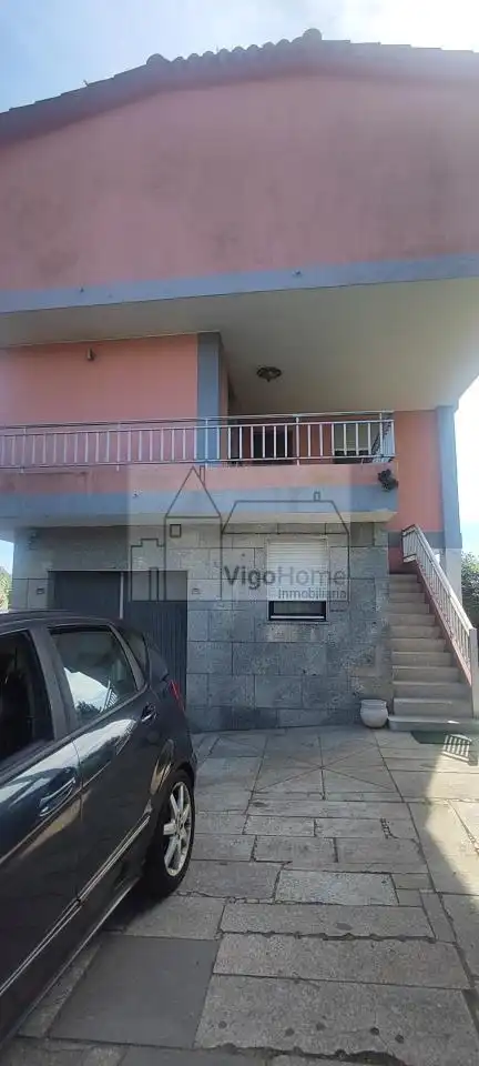 Terraza de Casa o chalet en venta en Vigo  con Calefacción, Jardín privado y Terraza