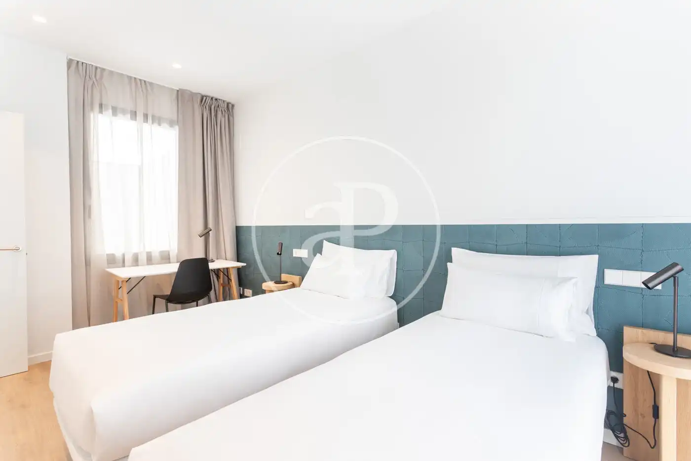 Appartamento con terrazza in affitto a Trav. de Dalt, imagen 45