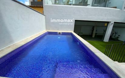 Swimming pool of Flat for sale in Molins de Rei  with Air Conditioner, Heating and Terrace