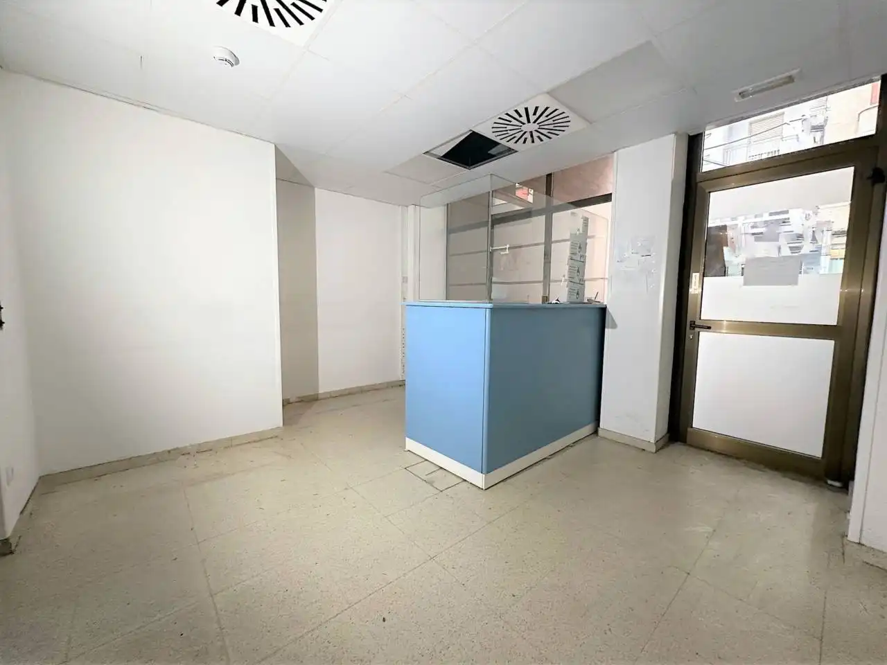 Local en venta en Girona con Aire acondicionado