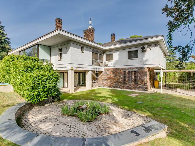 Casa-chalet en Venta en Urbanización La Moraleja