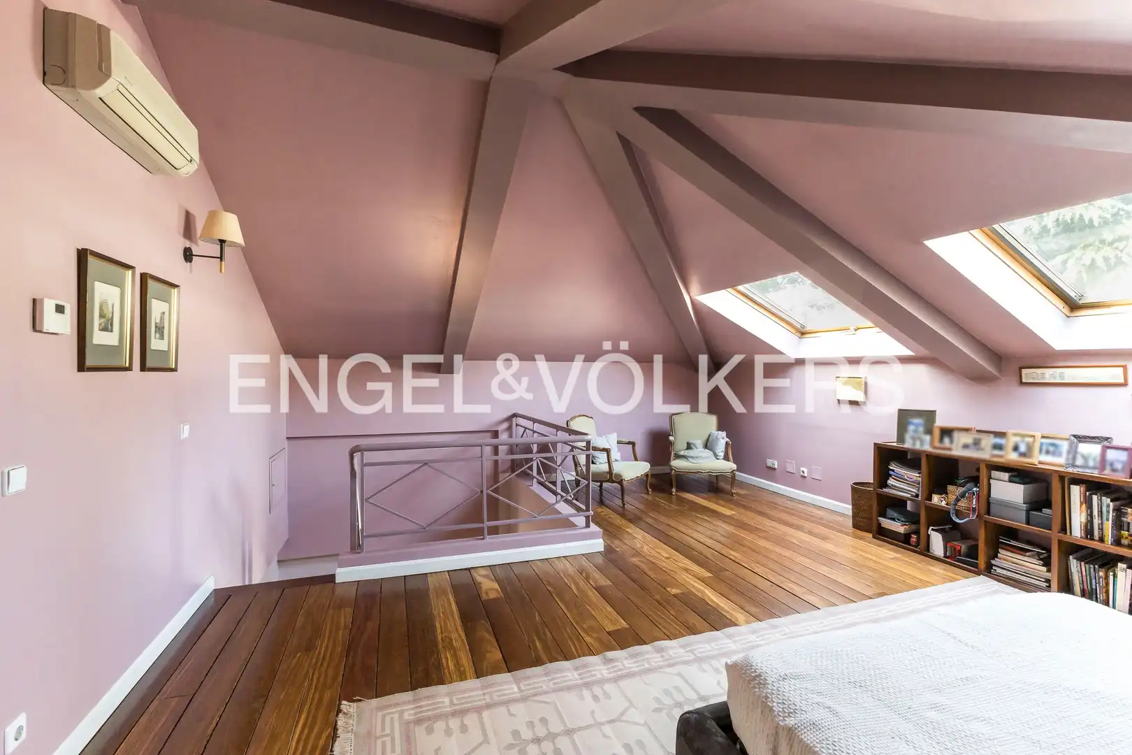 Habitación de Casa o chalet en venta en Madrid con Aire acondicionado, Calefacción y Jardín privado