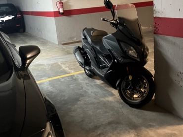 Moto in affitto a Carrer de Picasso 23