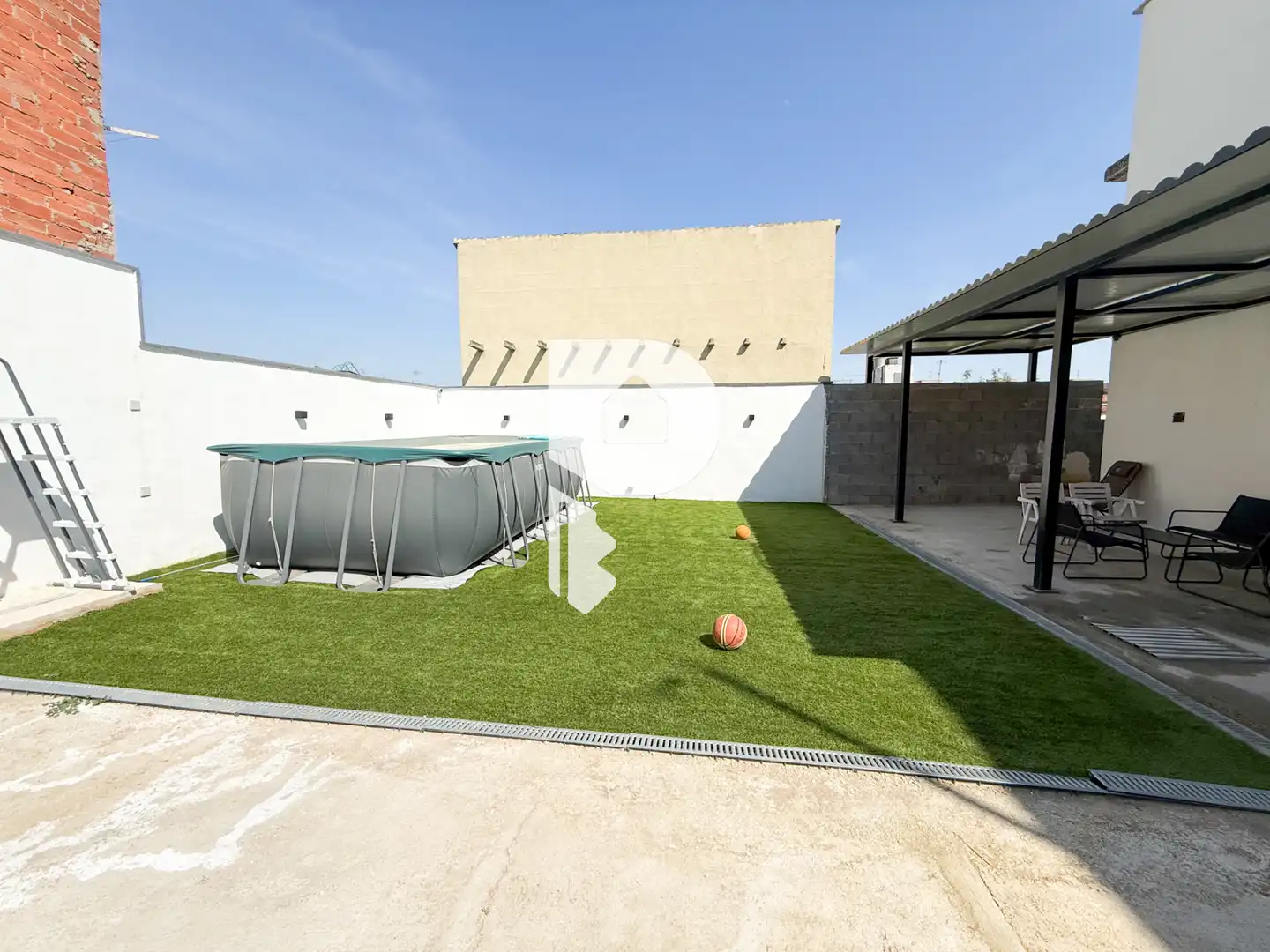 Terraza de Casa o chalet en venta en Sant Vicenç Dels Horts con Aire acondicionado, Calefacción y Jardín privado