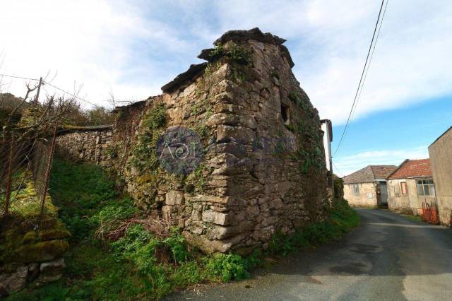 Casa adosada en Venta en Lugar Nogueira, 43 en Leiro