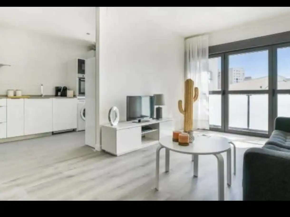Sala de estar de Piso en venta en Málaga con Aire acondicionado y Piscina comunitaria